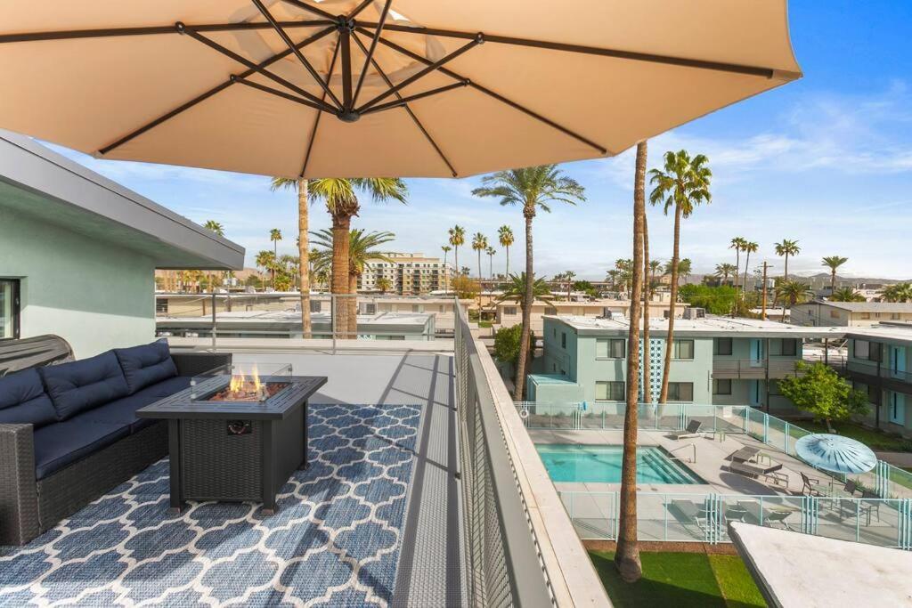 Large Studio Rooftop & Poolside - Walk To Old Town Скотсдейл Екстериор снимка